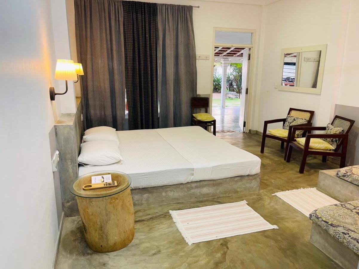Villa Thotupola อาฮังกัลลา ภายนอก รูปภาพ